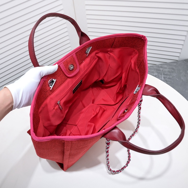 シャネルバッグ着用イメージ